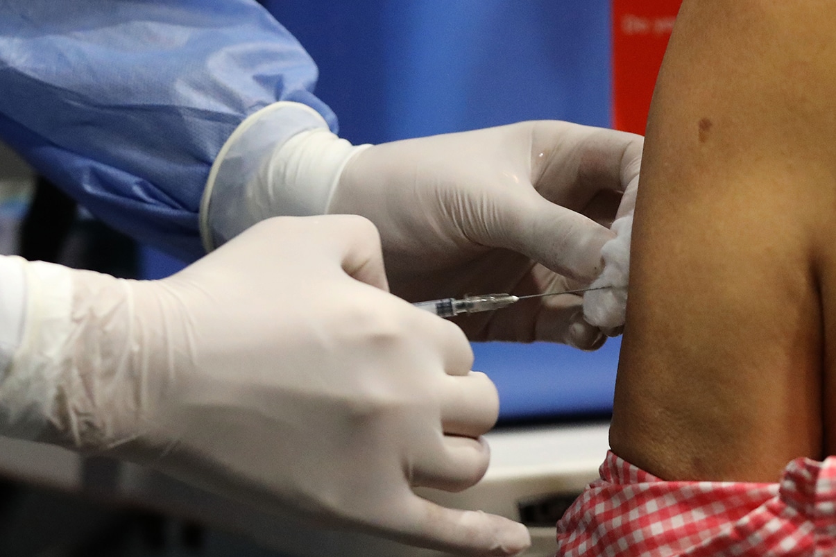 Ministerio de Salud constata descenso de tercer pico de pandemia