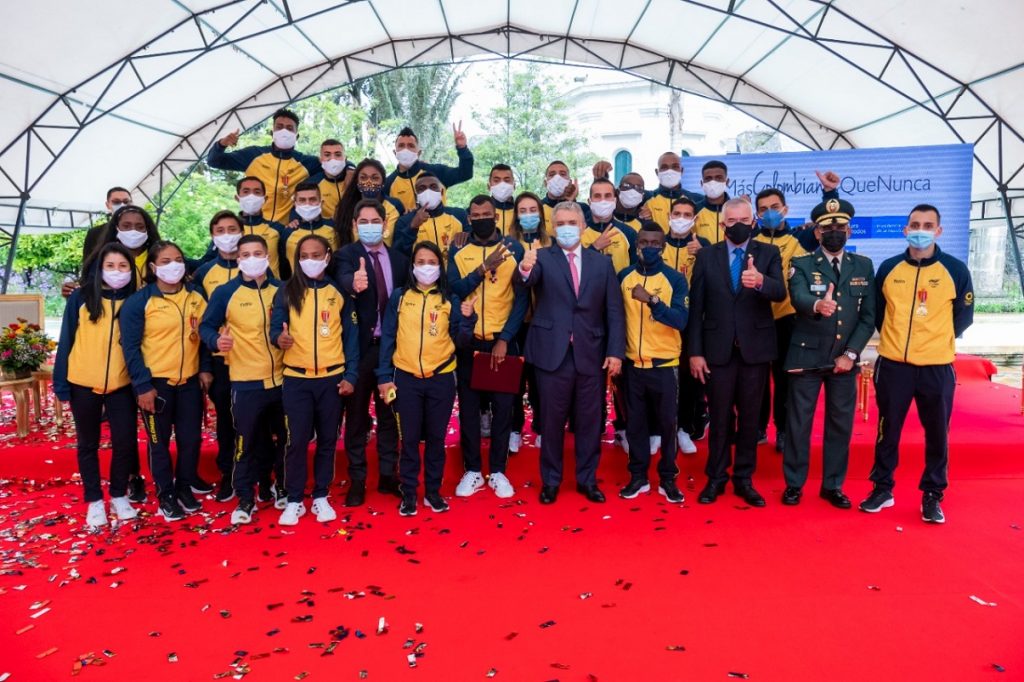 El presidente Duque rindió homenaje a deportistas olímpicos Tokio 2020