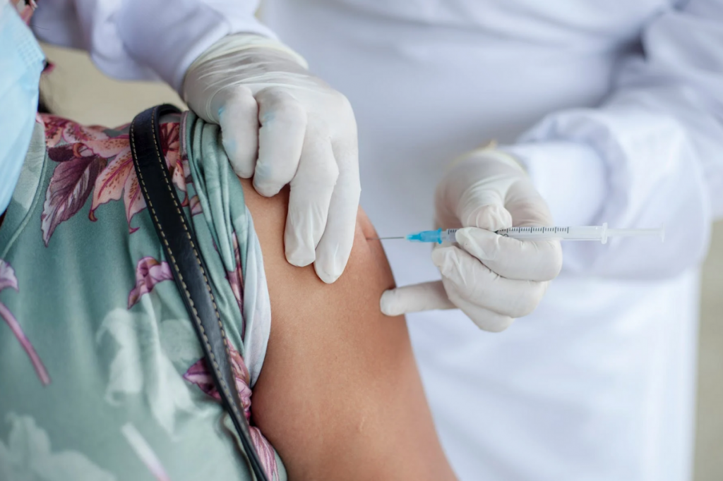 Puntos de vacunación con horario extendido en Cali, hasta el 8 de agosto