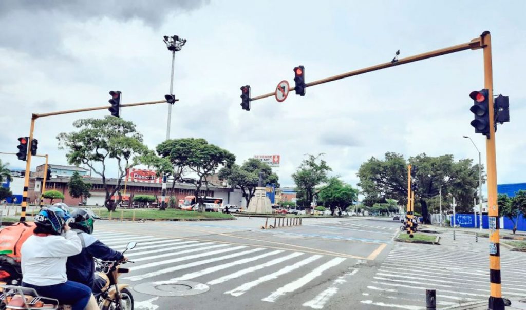 Tras protesta, se instalaron semáforos en barrio Alfonso López en Cali