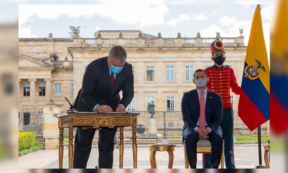 El presidente Duque firmó hoy la nueva reforma tributaria