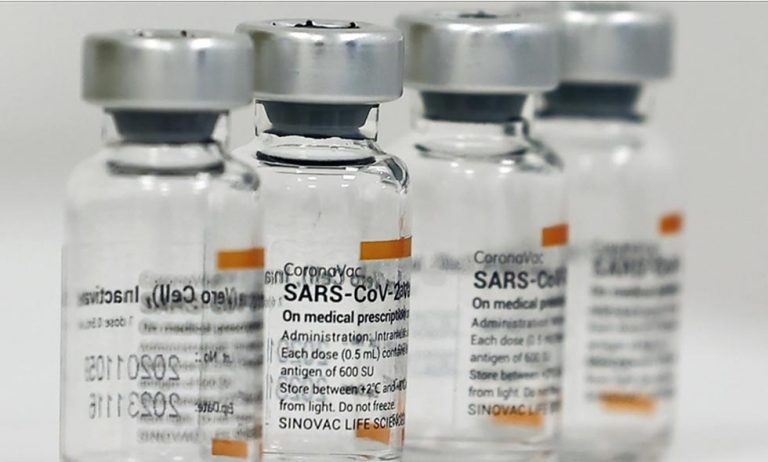 Científicos chinos dicen que uso de diferentes vacunas aumenta anticuerpos