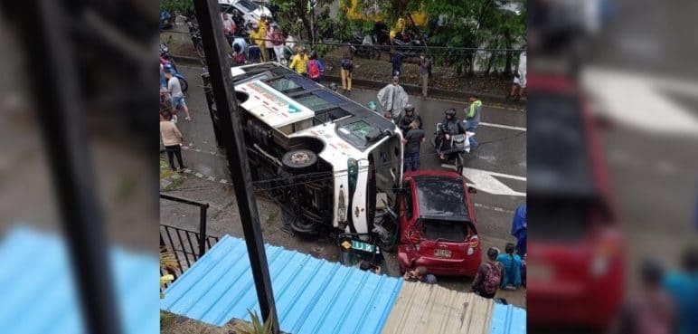 ¡Uno más! Accidente entre un bus urbano y vehículo particular deja varias personas lesionadas