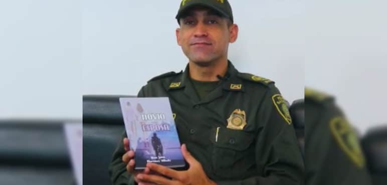 Policía escritor presenta novela romántica en la Feria del Libro Cali 2021