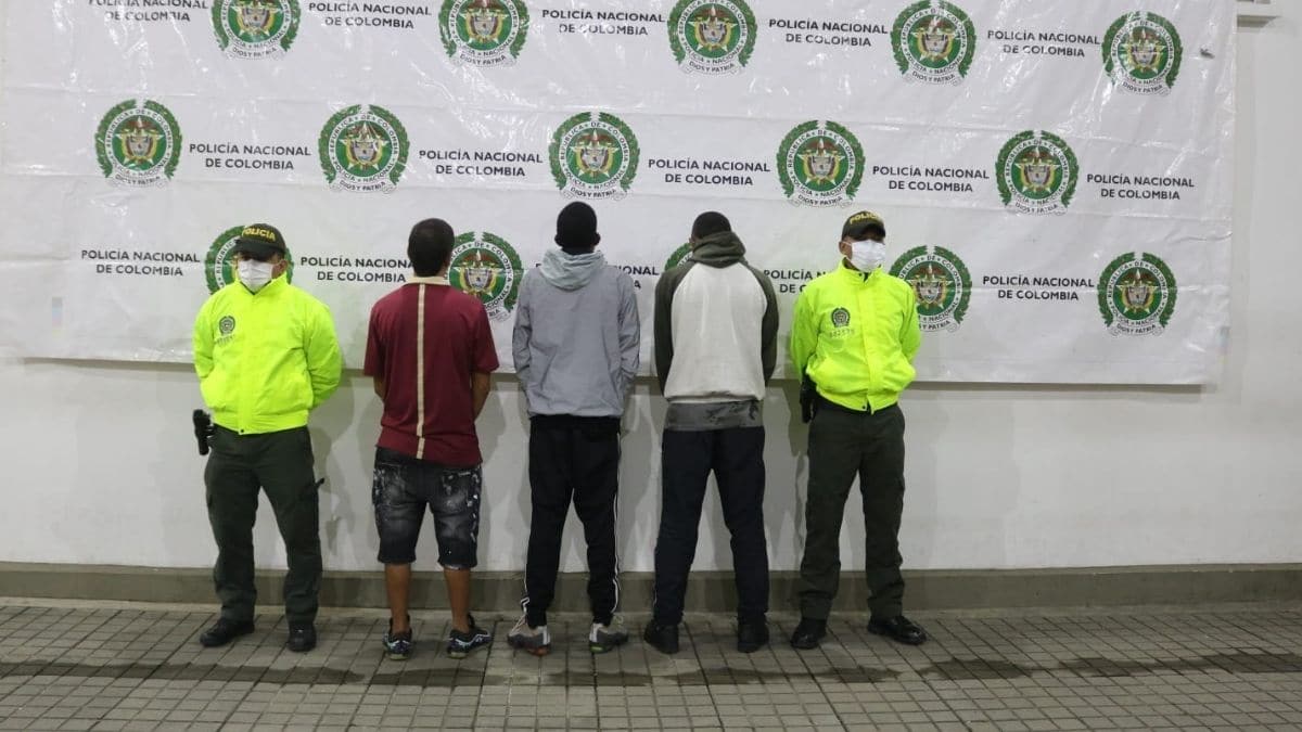 Colombia y Ecuador volverán reabrir su frontera a partir del 1° de diciembre
