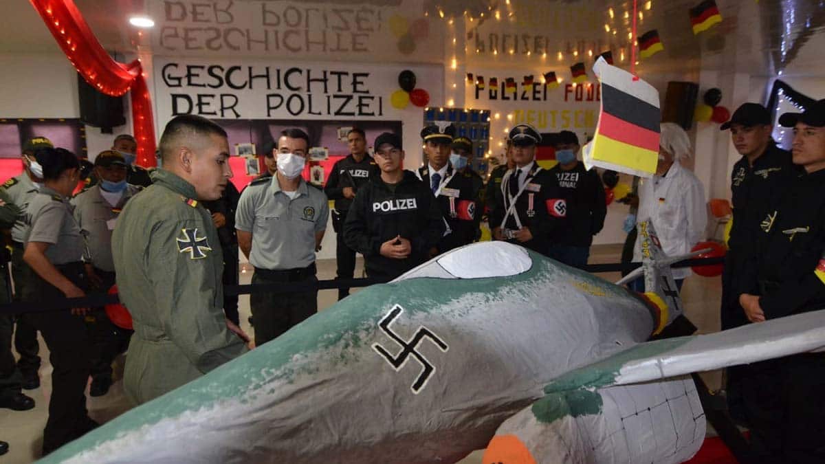 "Jamás la Policía propiciaría el nazismo como ejemplo de formación": Duque
