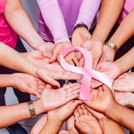 Congreso dijo sí a reconstruir ambos senos a mujeres con cáncer de mama