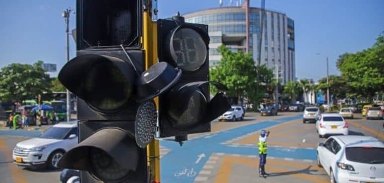 Secretaría de Movilidad se pronuncia sobre los 43 semáforos que siguen sin funcionar