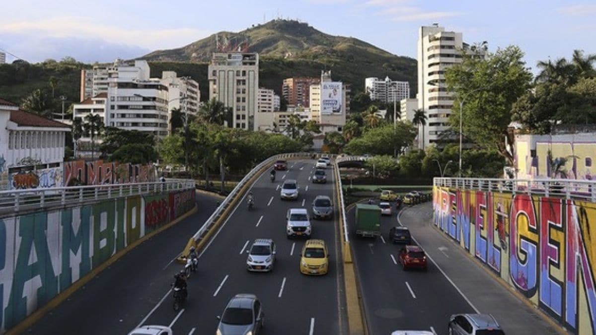Secretaría de Movilidad se pronuncia sobre los 43 semáforos que siguen sin funcionar