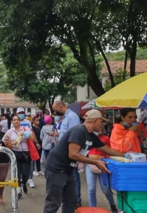 Problemas de migrantes venezolanos en el barrio La Flora