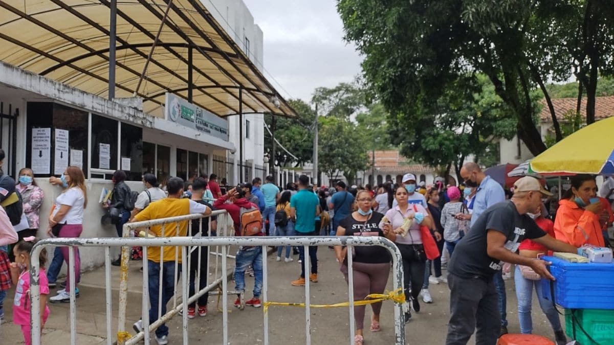 Problemas de migrantes venezolanos en el barrio La Flora
