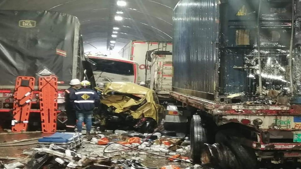 Video: dramático estado de vehículos involucrados en accidente de La Línea