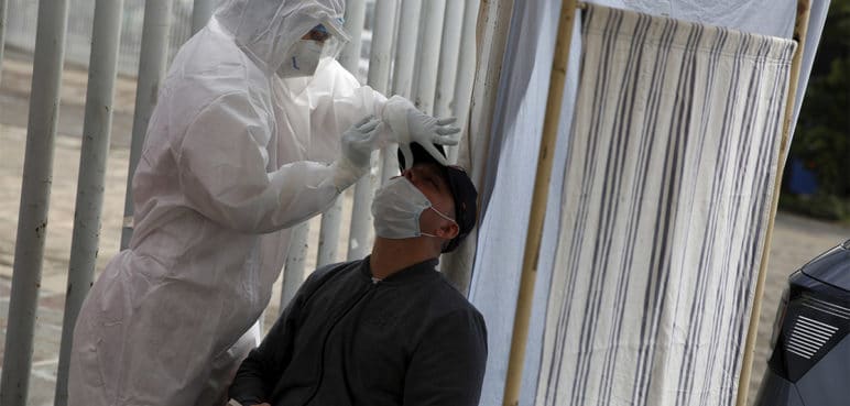 Colombia debe prepararse para 40.000 contagios diarios: Duque