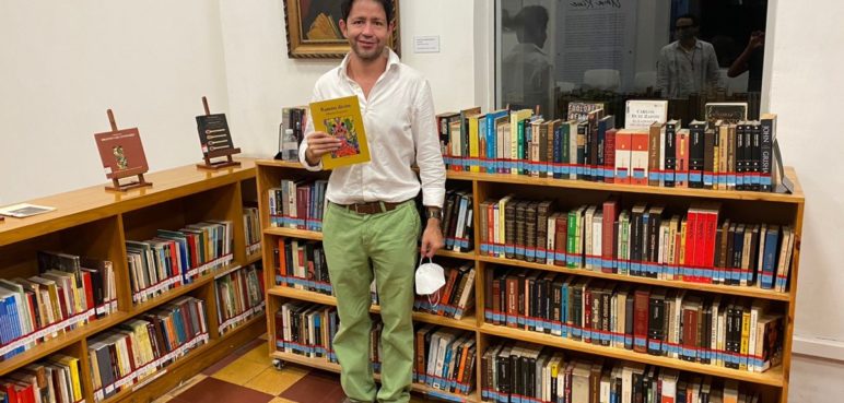 Julián Chang, nuevo director de la Biblioteca Centenario
