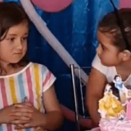 Hermanas virales por pelear en cumpleaños volvieron a aparecer ¿Qué pasó?