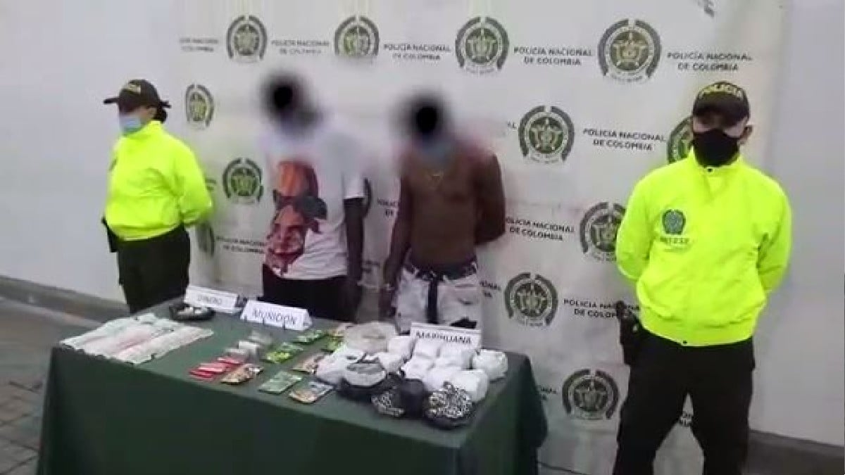 Capturan dos hombres por ocultar marihuana en tarros de leche para niños