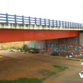 Habitantes denuncian inseguridad en el puente de la Av. Ciudad de Cali