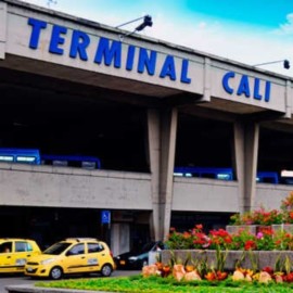 Preocupación de viajeros terminal de transporte de Cali por paro armado