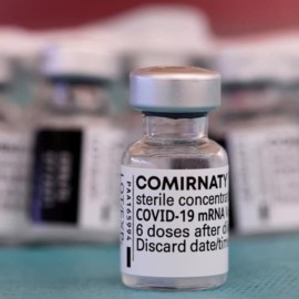 Vacuna Pfizer cambió de nombre y ahora se conoce como Comirnaty