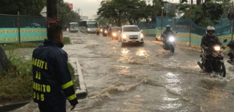 Panorama de lluvias en Cali: Reportan congestión vehicular e inundaciones