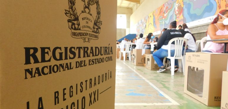 Gustavo Petro califica de "fraude" y "golpe de estado" reconteo de votos