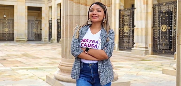 Joven caleña denuncia amenazas tras ser confundida con activista de Bogotá