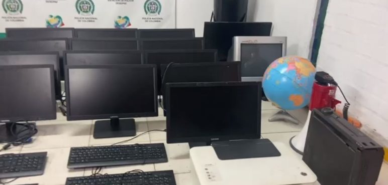 Policía de Cali recuperó 18 computadores robados a un colegio del oriente
