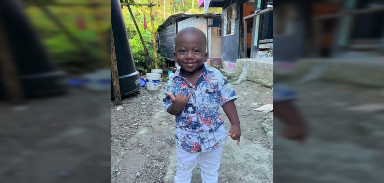 Yanfry, el "niño que camina como hombre", se encuentra hospitalizado