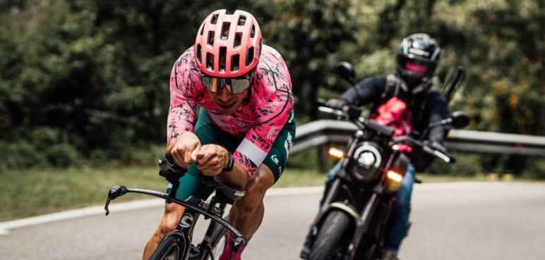 Rigoberto Urán se retiró del Tour de Romandía por lesión