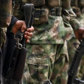 Policía suspendió operaciones contra Clan del Golfo tras decreto de Gobierno