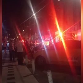 Emergencia por incendio en edificio comercial en San Nicolás