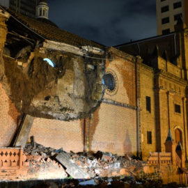 En fotos: dolor por desplome parcial de muro de Iglesia de San Francisco
