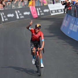 Épica victoria de Santiago Buitrago en la etapa 17 del Giro de Italia