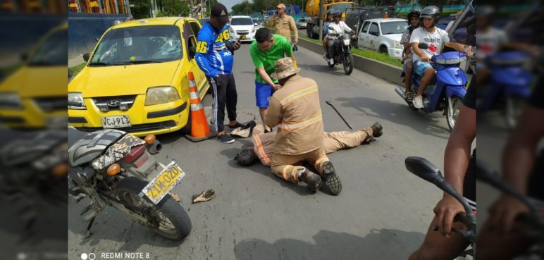 Funcionario de Emcali fue atropellado por un taxi que se dio a la fuga
