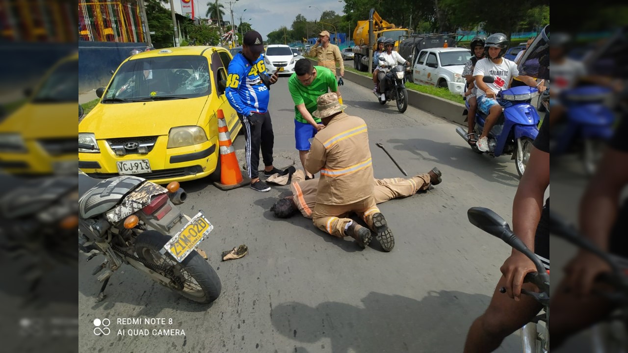 Funcionario de Emcali fue atropellado por un taxi que se dio a la fuga