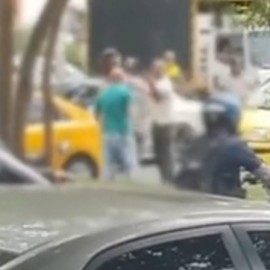 Intolerancia en Cali: un hombre con machete en grúa y dos conductores casi terminan a golpes