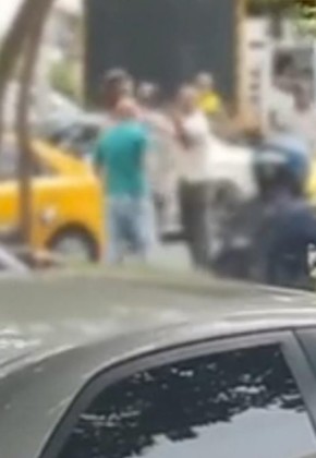 Intolerancia en Cali: un hombre con machete en grúa y dos conductores casi terminan a golpes