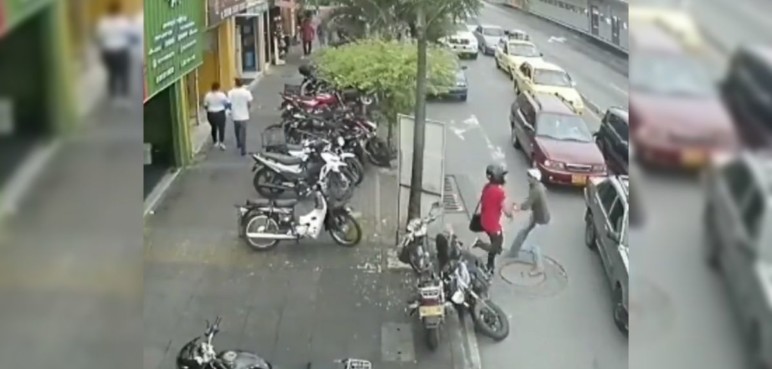 Ladrones disparan a motociclista por intentar robarlo