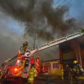 Pérdidas millonarias dejó voraz incendio en el barrio Guayaquil de Cali