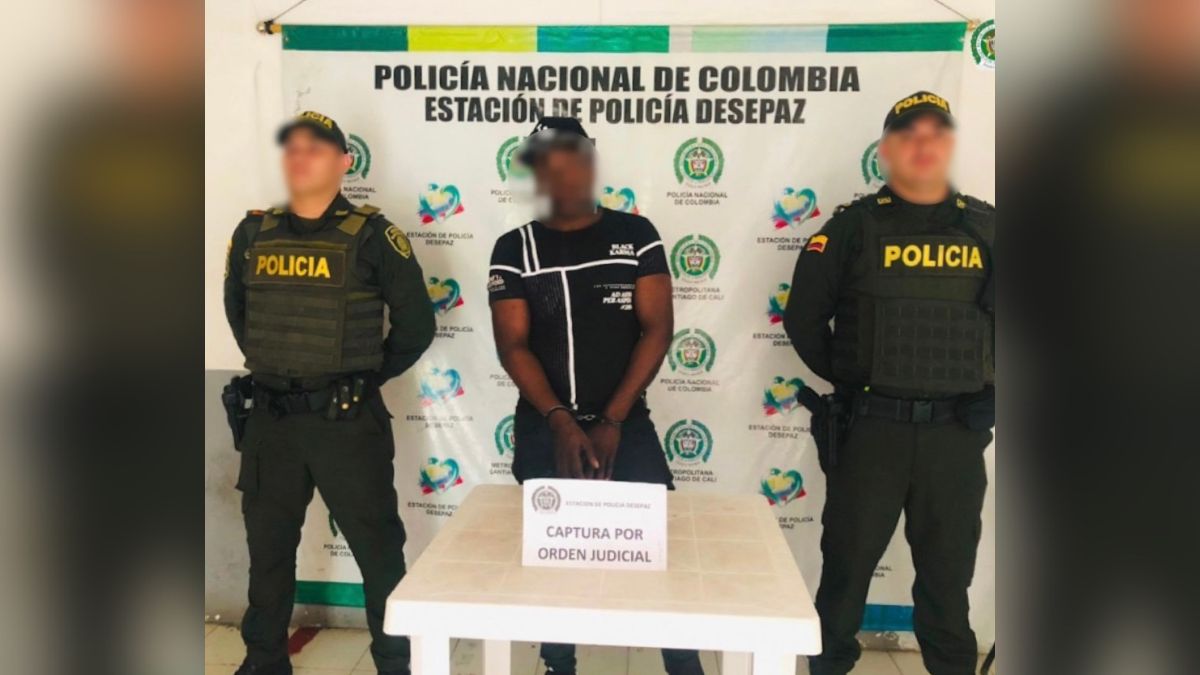 Vehículo fue descubierto con tres caletas de droga: llevaba 130 kg de coca