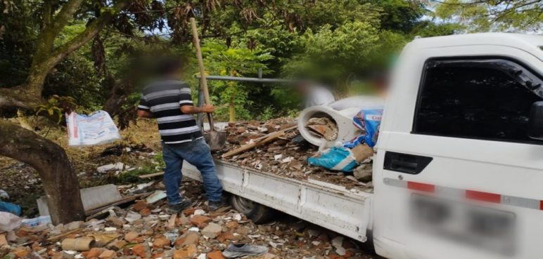 Capturan cinco personas por contaminar el jarillón del Río Cauca