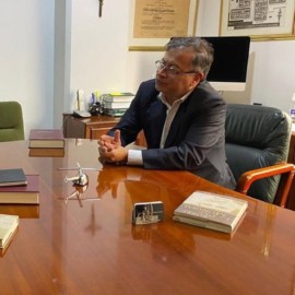 Gustavo Petro destaca "provechosa" reunión con expresidente Álvaro Uribe