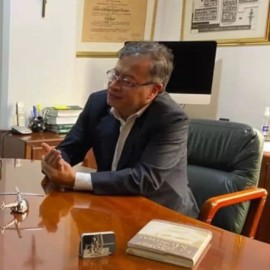 Se conocen fotos de la reunión entre Gustavo Petro y Álvaro Uribe