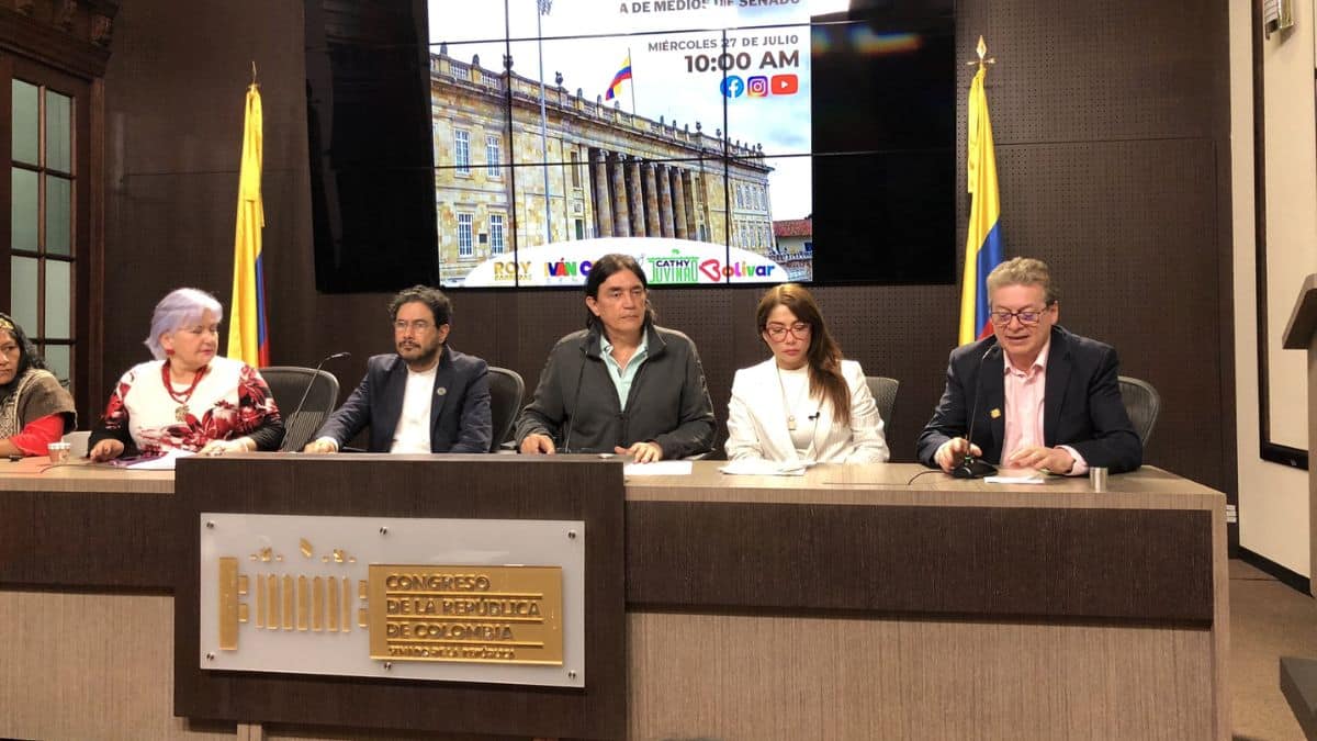 Iván Duque ratificó que no dejará entrar a Maduro a posesión de Petro