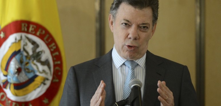 Juan Manuel Santos apoya "en un 100%" a Gustavo Petro en temas de paz