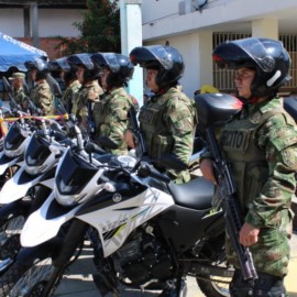 Santander de Quilichao entregó motos al Ejército para mejorar la seguridad
