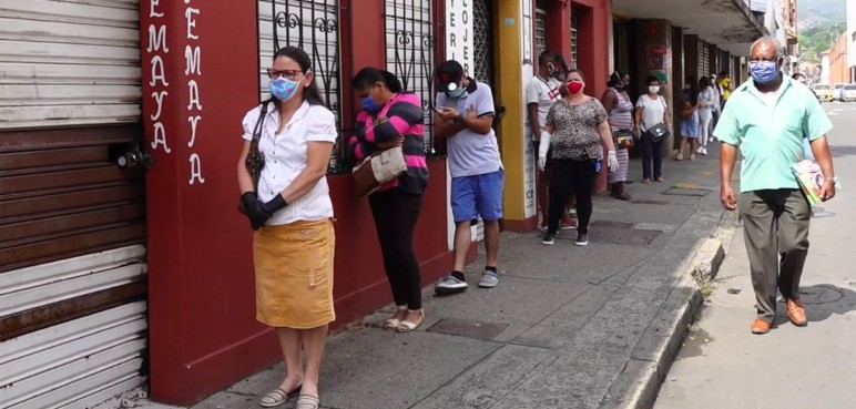 El uso del tapabocas en Colombia no volverá a ser obligatorio: MinSalud