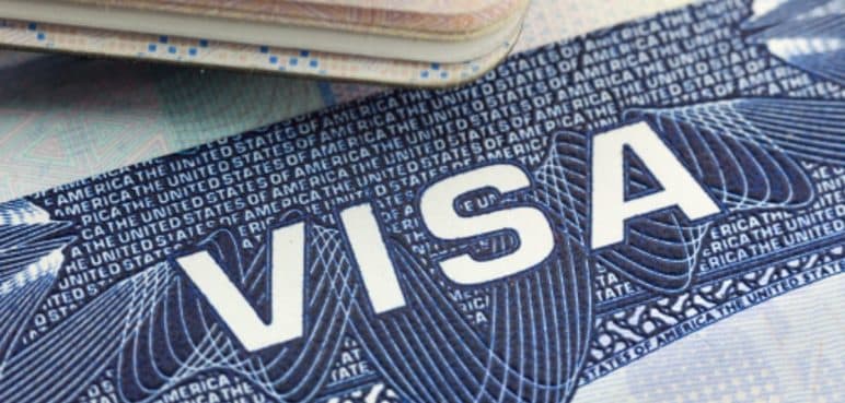 Caen dos bandas que alcanzaron a gestionar 7.100 visas estadounidenses falsas