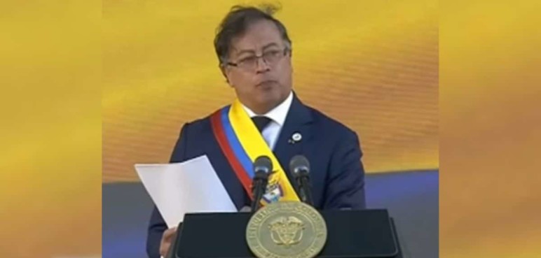 "Quiero una Colombia libre y fuerte": Gustavo Petro durante su posesión