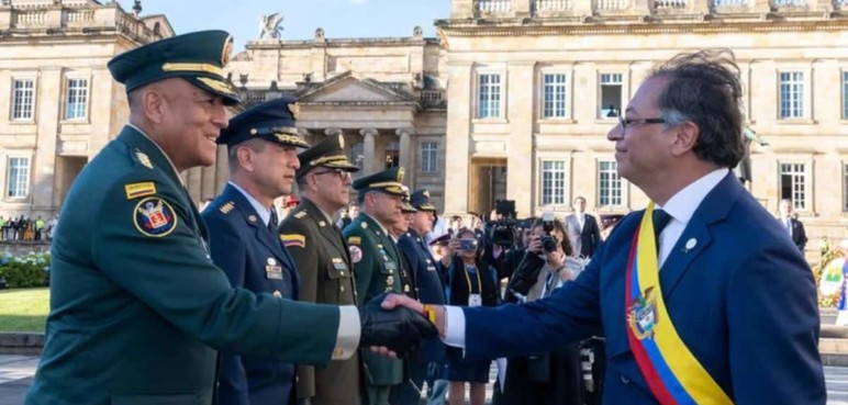 “Tuve un dolor de estómago”: Gustavo Petro, por falta a ceremonia de Fuerzas Militares